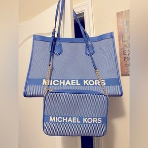 Michael Kors purse